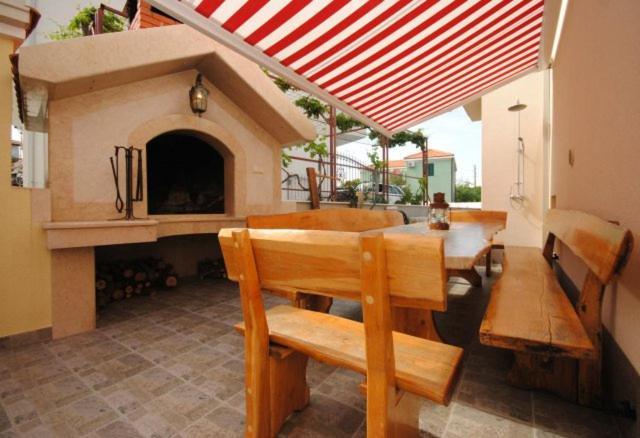 Villa Guliver Slatine Luaran gambar