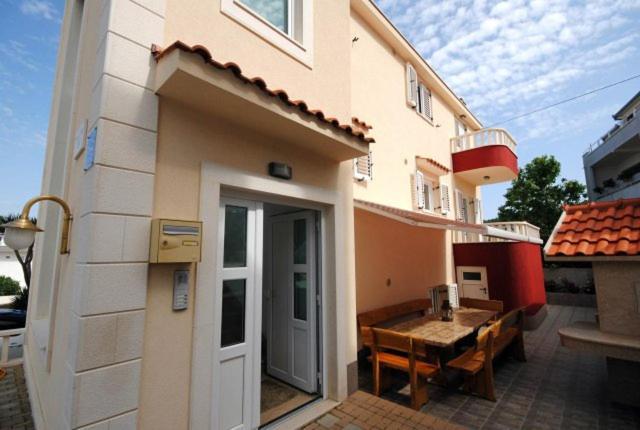 Villa Guliver Slatine Luaran gambar
