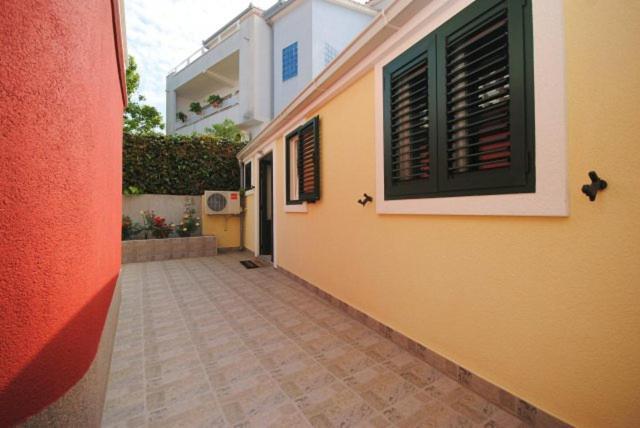 Villa Guliver Slatine Luaran gambar