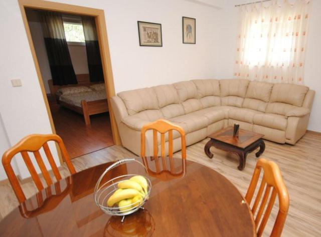 Villa Guliver Slatine Luaran gambar